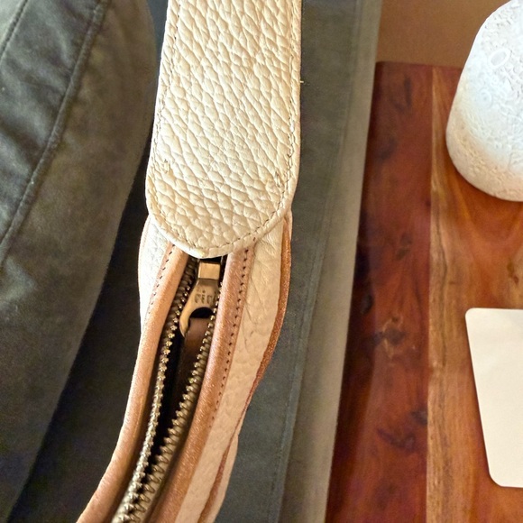 Rare Vintage Dooney & Bourke - Picture 9 of 15